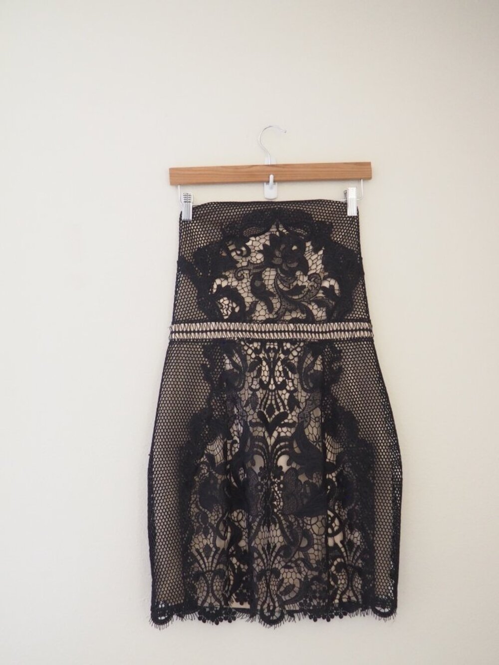 Express Black Lace Strapless Cocktail Dress sz 8 - Picture 2 of 7